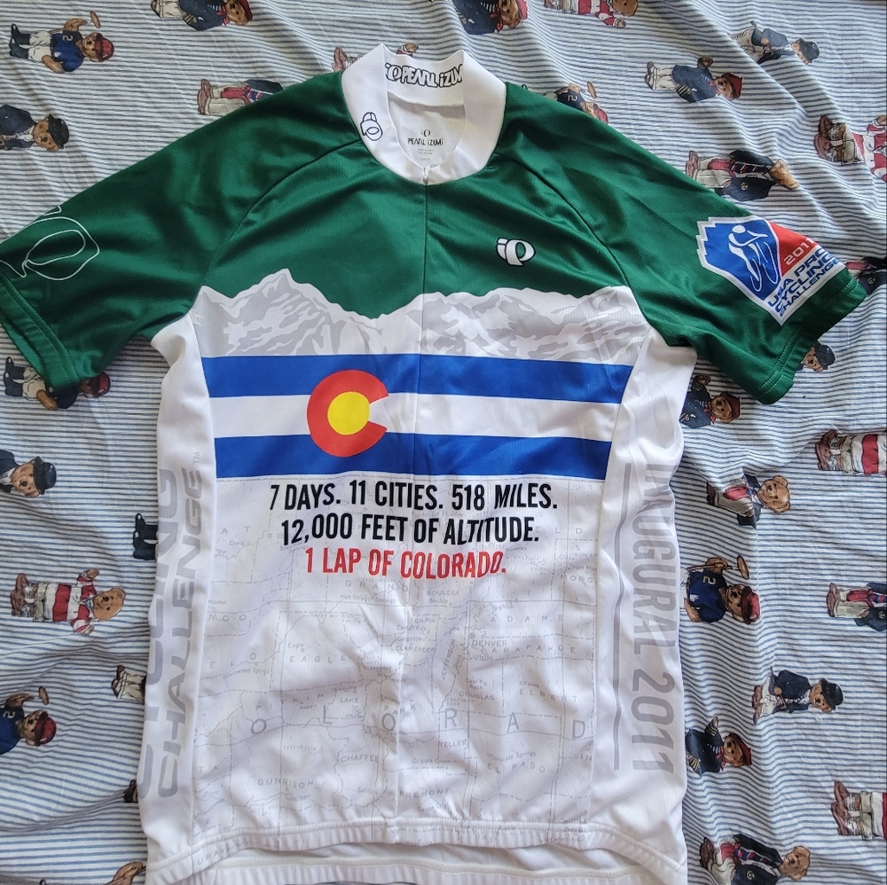 Mens small pearl Izumi cycling jersey